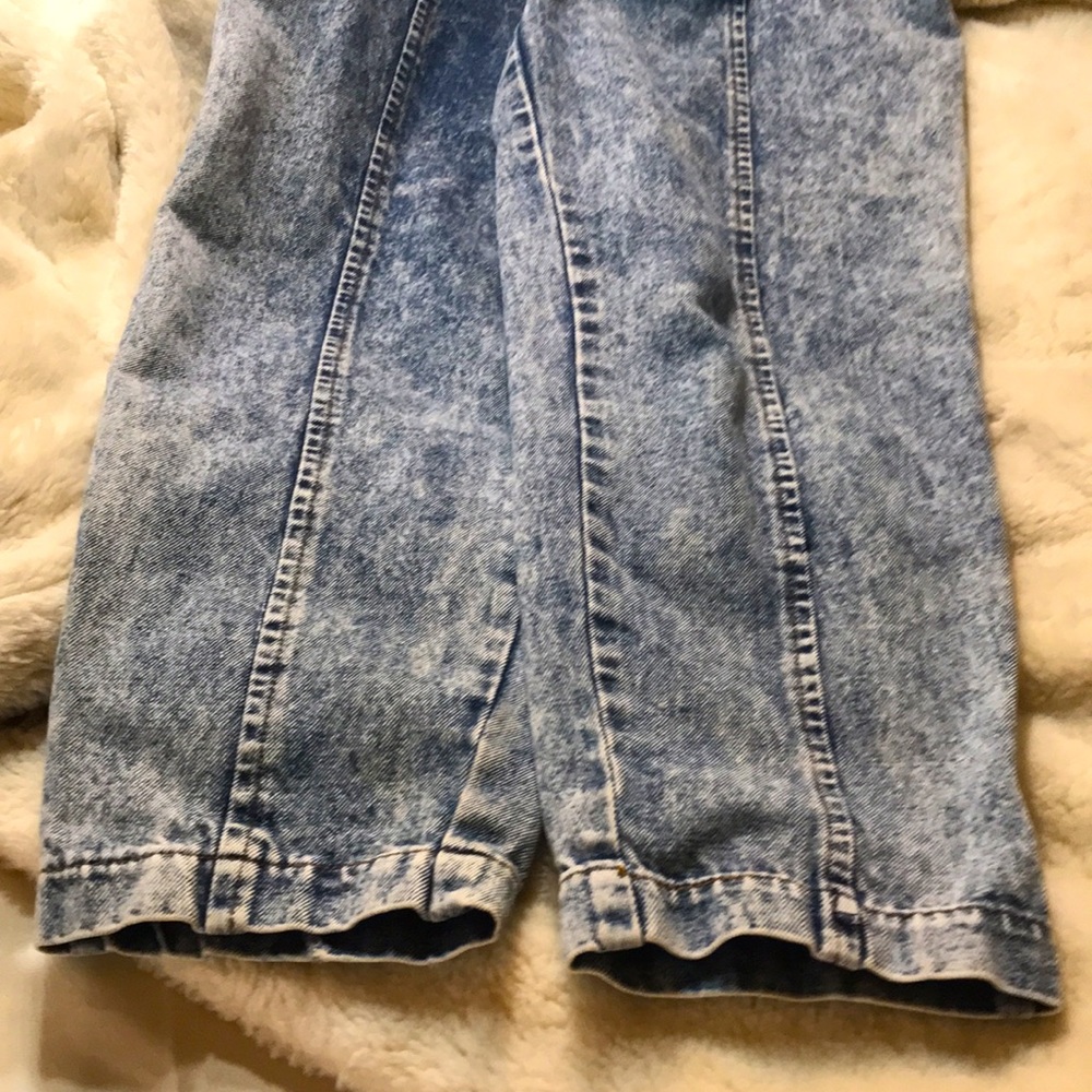 Dallas Stone-Washed Denim Jumpsuit: OOAK 80s Glamour Revived in Style - Picture 5 of 8